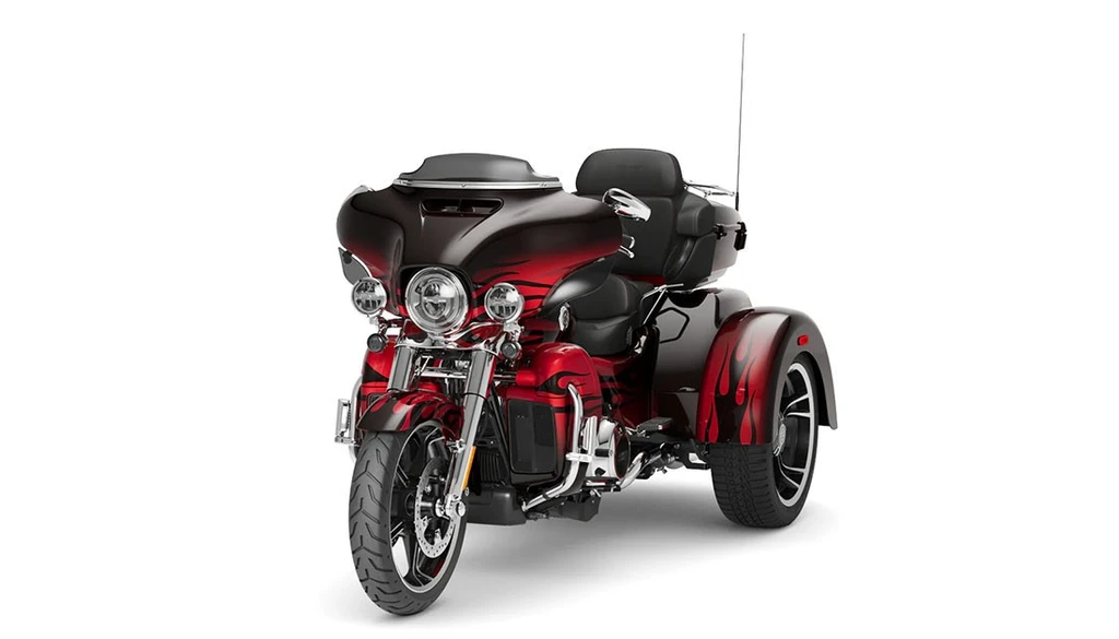 Harley Davidson CVO Tri Glide FLHTCUTGSE (2022)