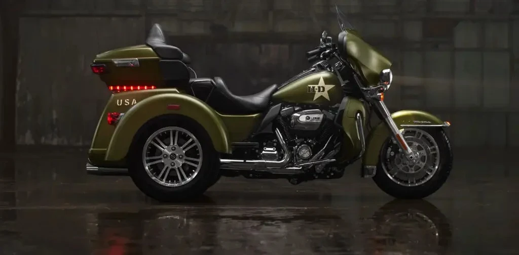 Harley Davidson Tri Glide Ultra G.I. (Enthusiast Collection) (2022)