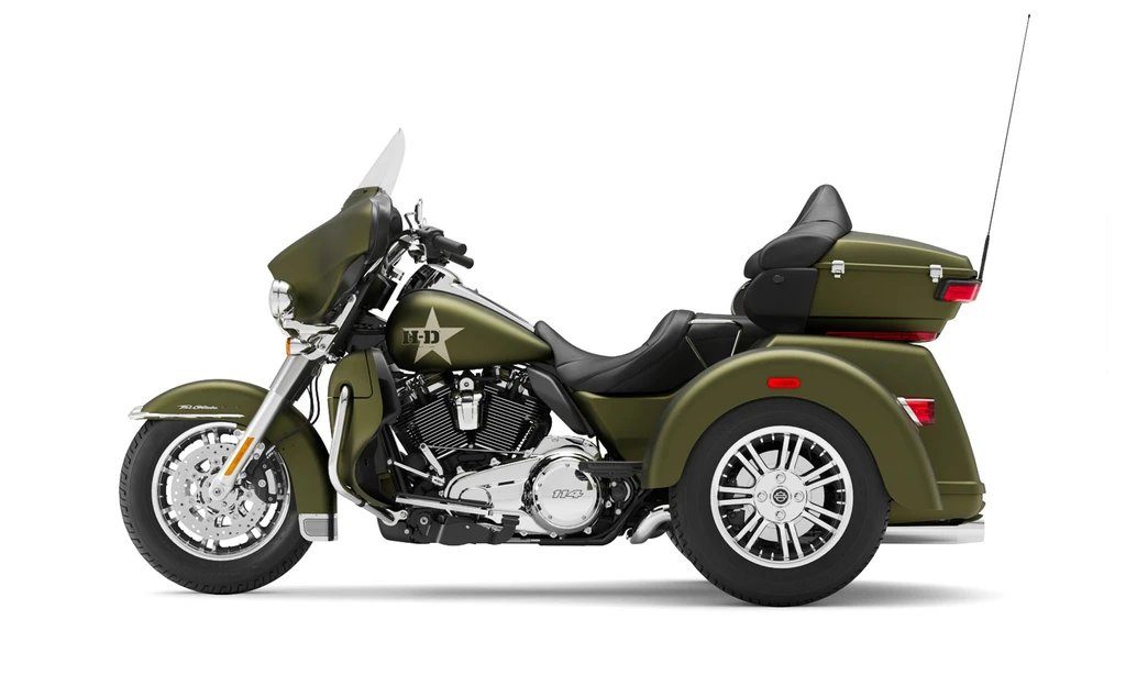 Harley Davidson Tri Glide Ultra G.I. (Enthusiast Collection) (2022)