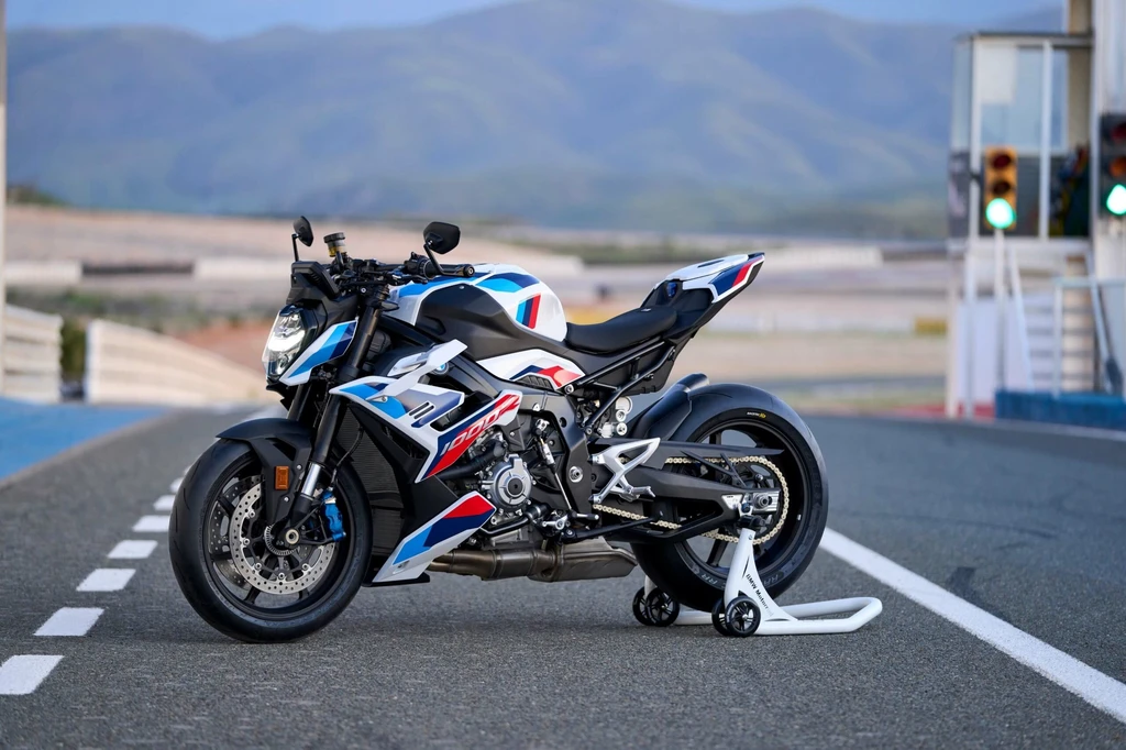 BMW M 1000R (2023)