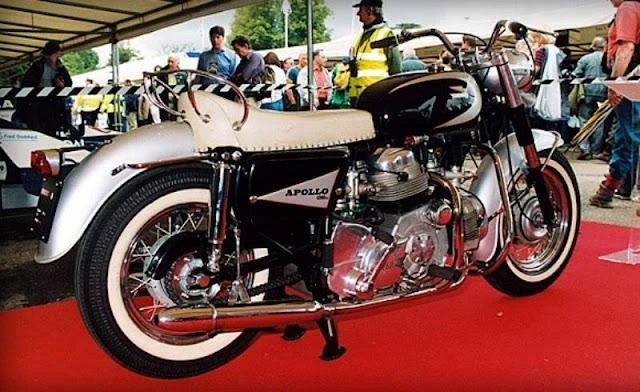 Ducati 1200 V4 Apollo (1964)