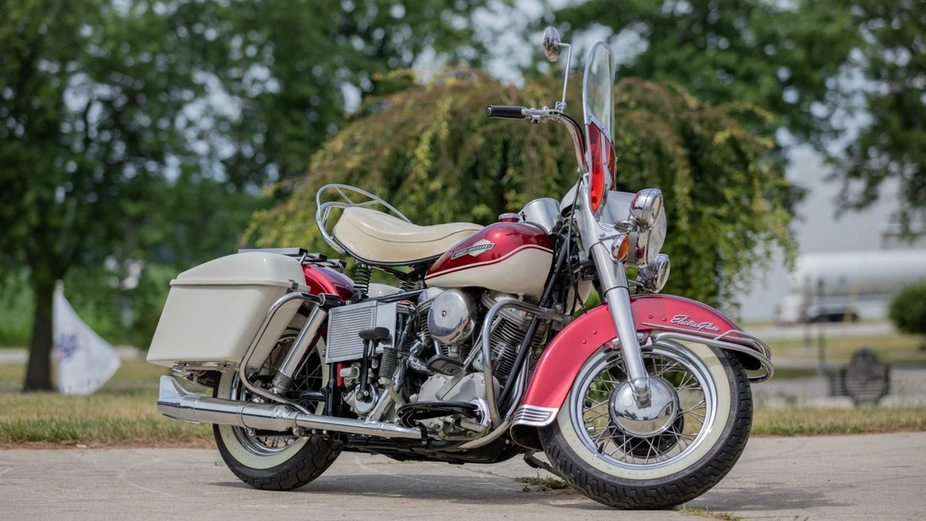 Harley Davidson FLH 1200 Electra Glide (1965 - 69)