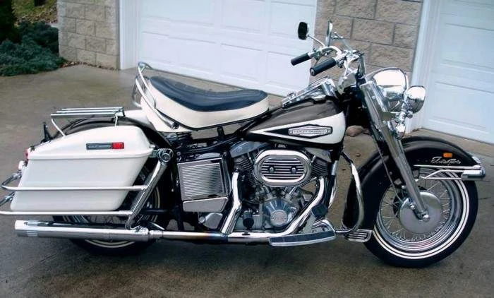 Harley Davidson FLH 1200 Electra Glide (1970)
