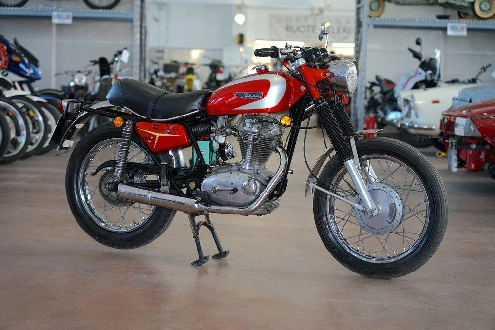 Ducati 350 Scrambler (1972 - 75)