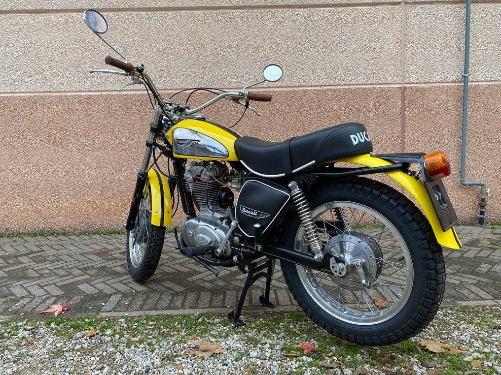 Ducati 350 Scrambler (1972 - 75)