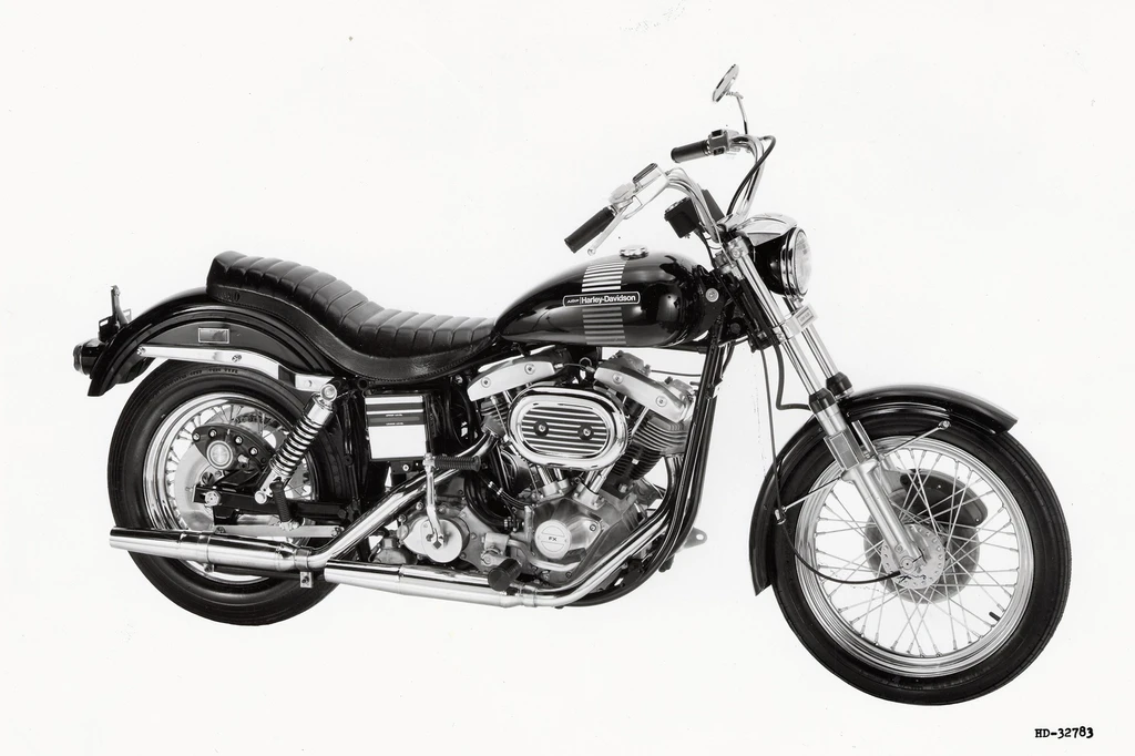 Harley Davidson FLH 1200 Super Glide (1973)
