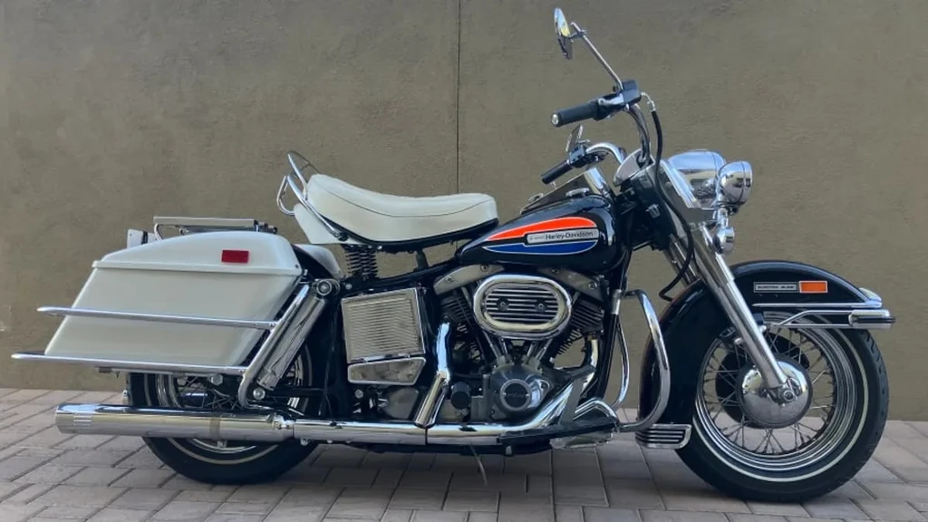 Harley Davidson FL 1200 Electra Glide (1972)