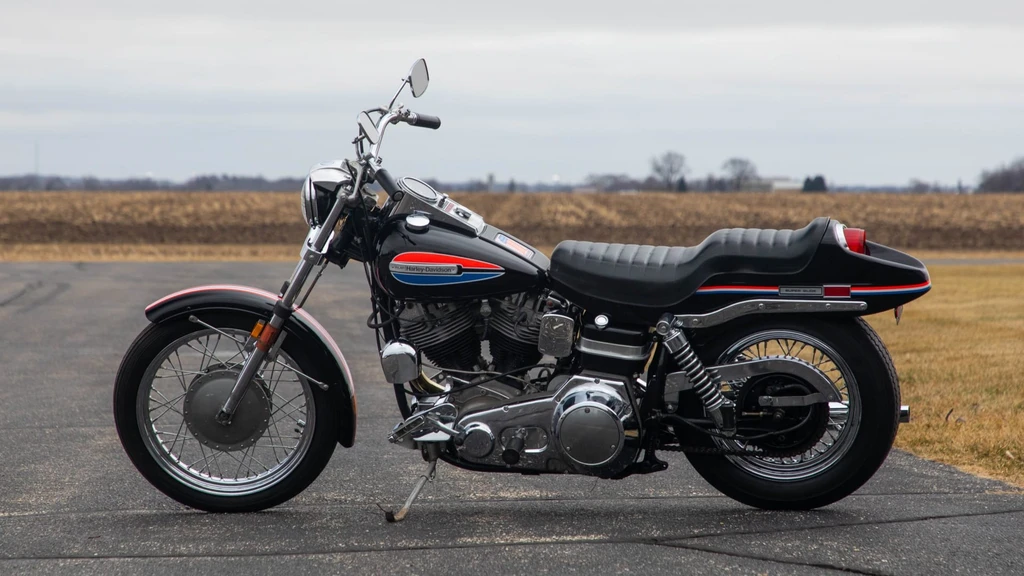 Harley Davidson FX 1200 Super Glide (1972)