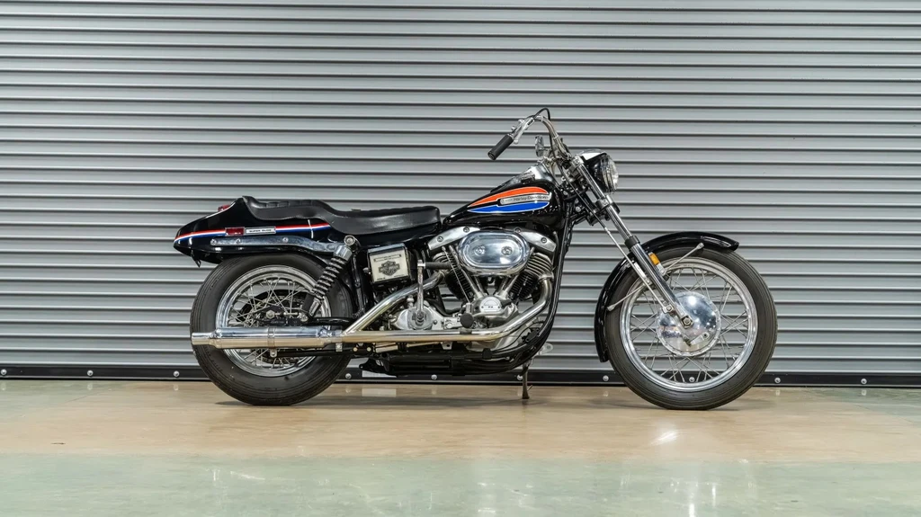 Harley Davidson FX 1200 Super Glide (1972)