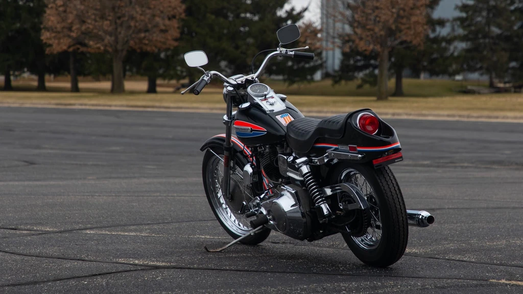 Harley Davidson FX 1200 Super Glide (1972)