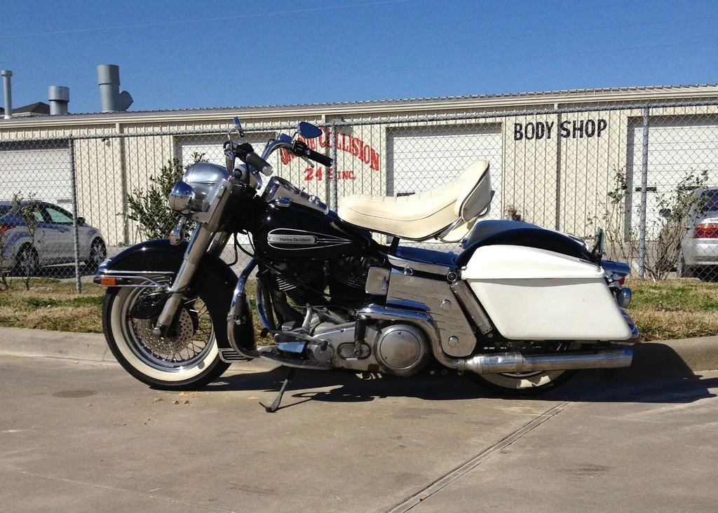Harley Davidson FLH 1200 Electra Glide (1973)