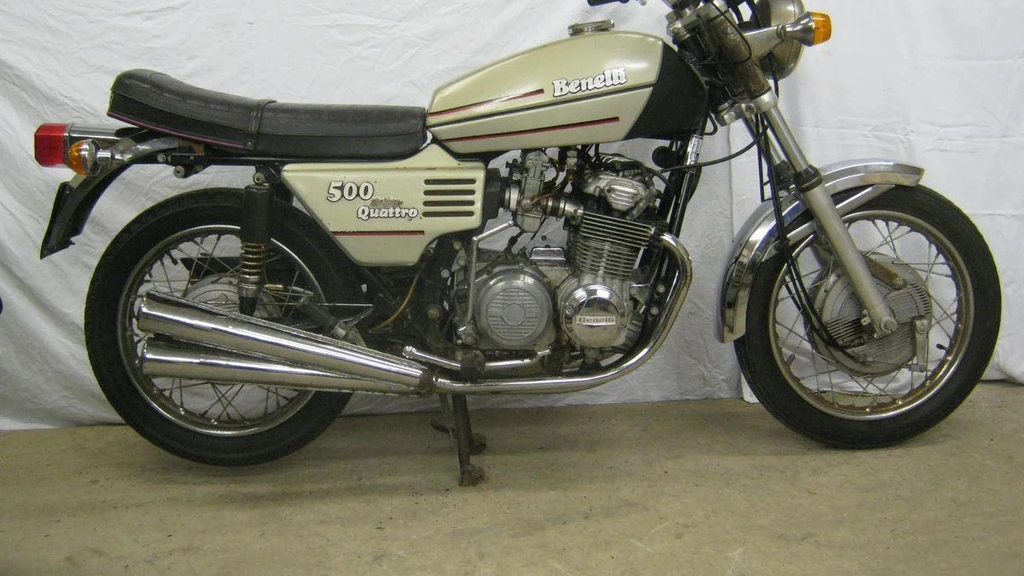 Benelli 500 Quattro (1974 - 75)
