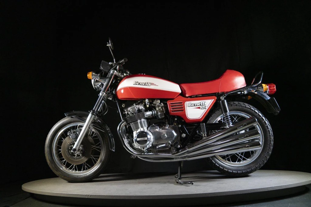 Benelli 750 Sei (1974-75)