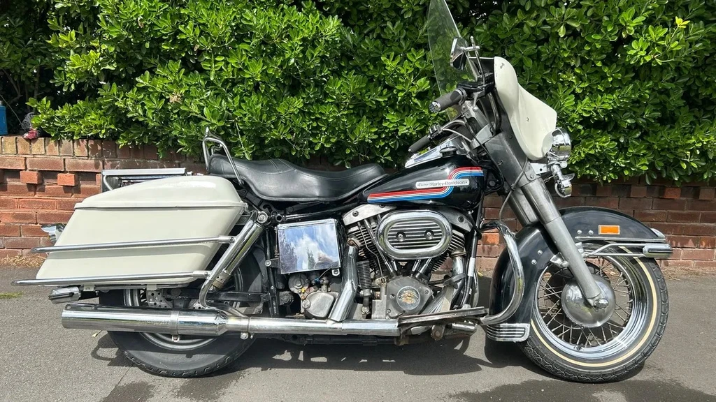 Harley Davidson FLH 1200 Electra Glide (1975)