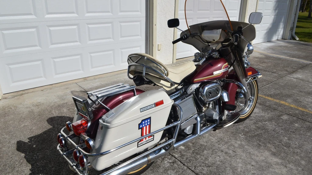 Harley Davidson FLH 1200 Electra Glide (1975)