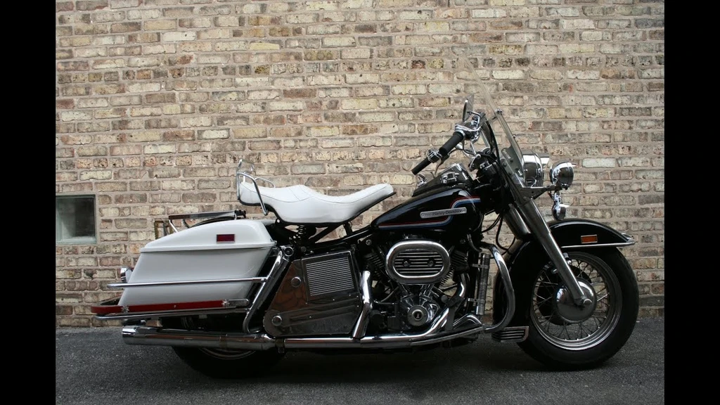 Harley Davidson FLH 1200 Electra Glide (1975)