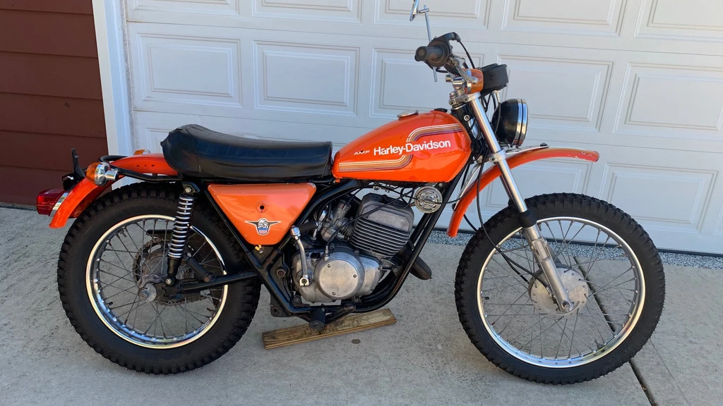 Aermacchi / Harley DavidsonSXT 250 (1975)