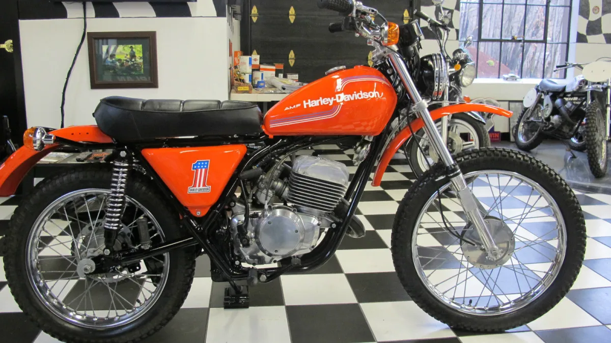 Aermacchi / Harley DavidsonSXT 250 (1975)