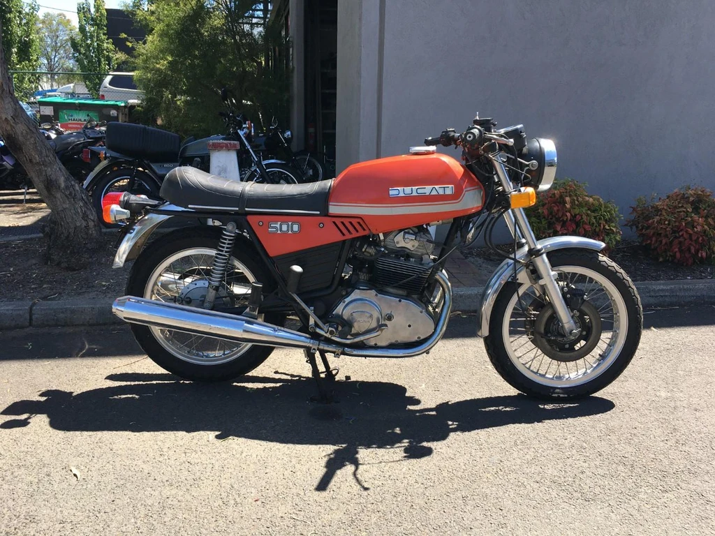 Ducati 500GTL (1977)