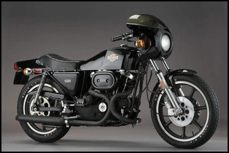 Harley Davidson XLCR 1000 Caf Racer (1977 - 79)