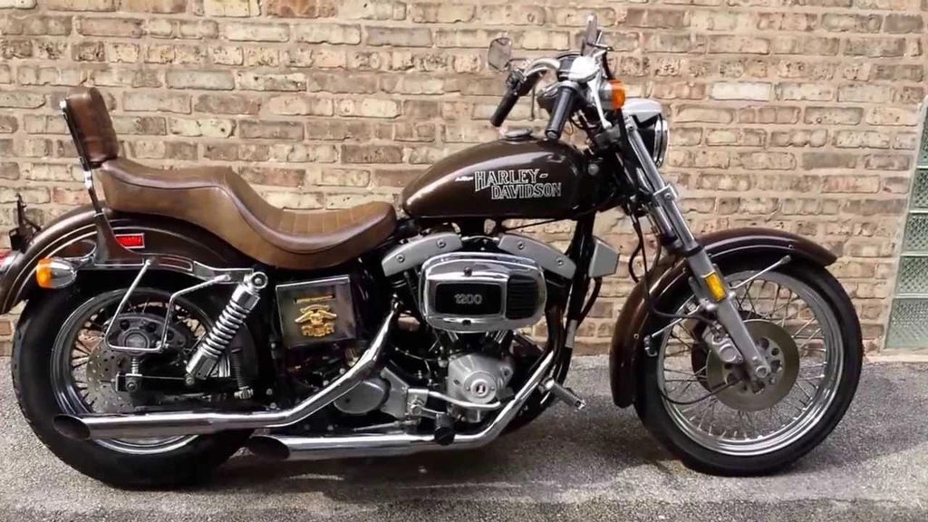 Harley Davidson FXE 1200 Super Glide (1978 -79)