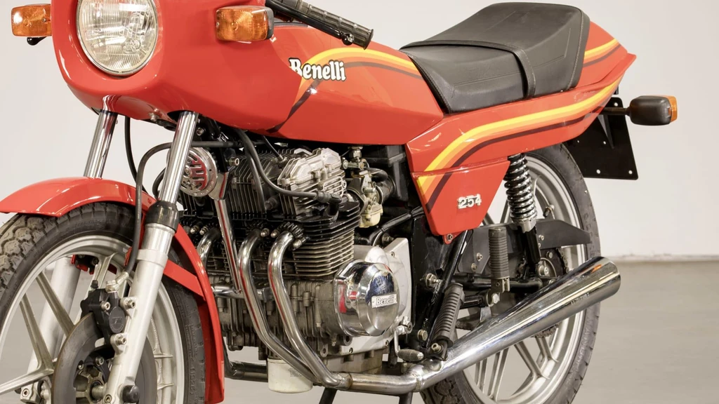 Benelli 254 Quattro (1981)