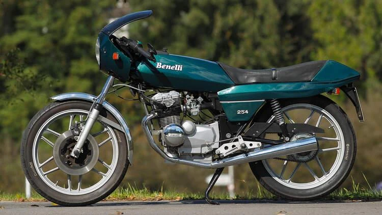 Benelli 254 Quattro (1981)