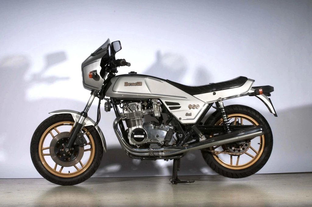 Benelli 900 Sei (1983)