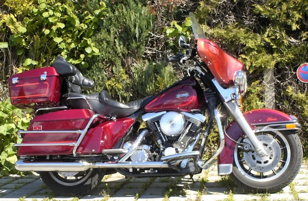 Harley Davidson FLHTC 1340 Electra Glide Classic (1983)