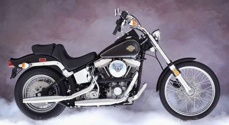 Harley Davidson FLSTC 1340 HeritageSoftail Classic (1984 - 85)