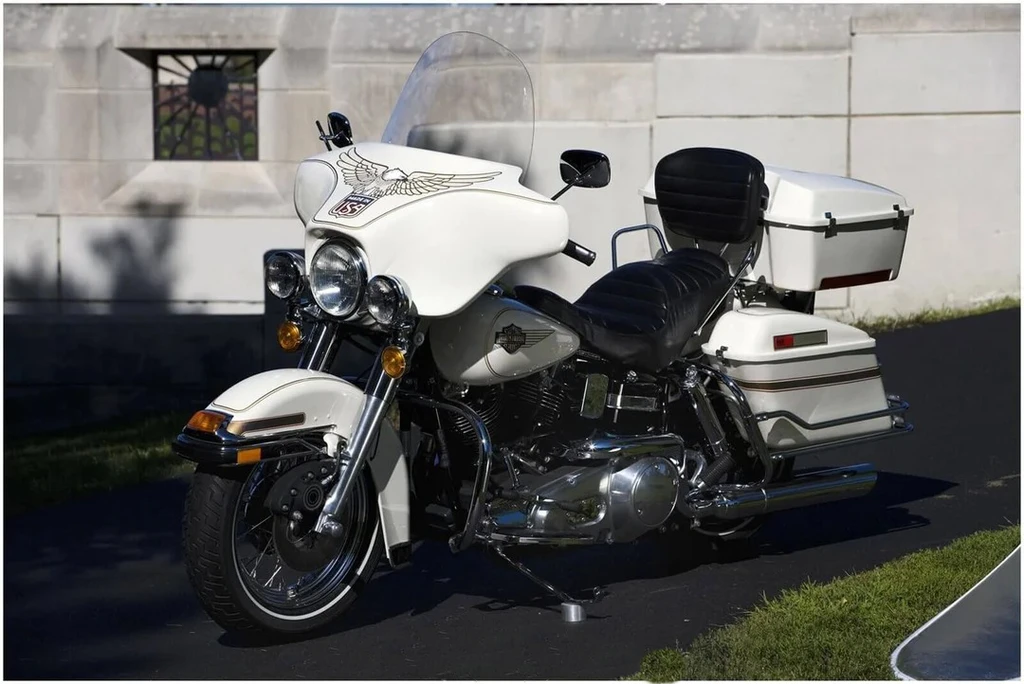 Harley Davidson FLHX Street Glide (1984)