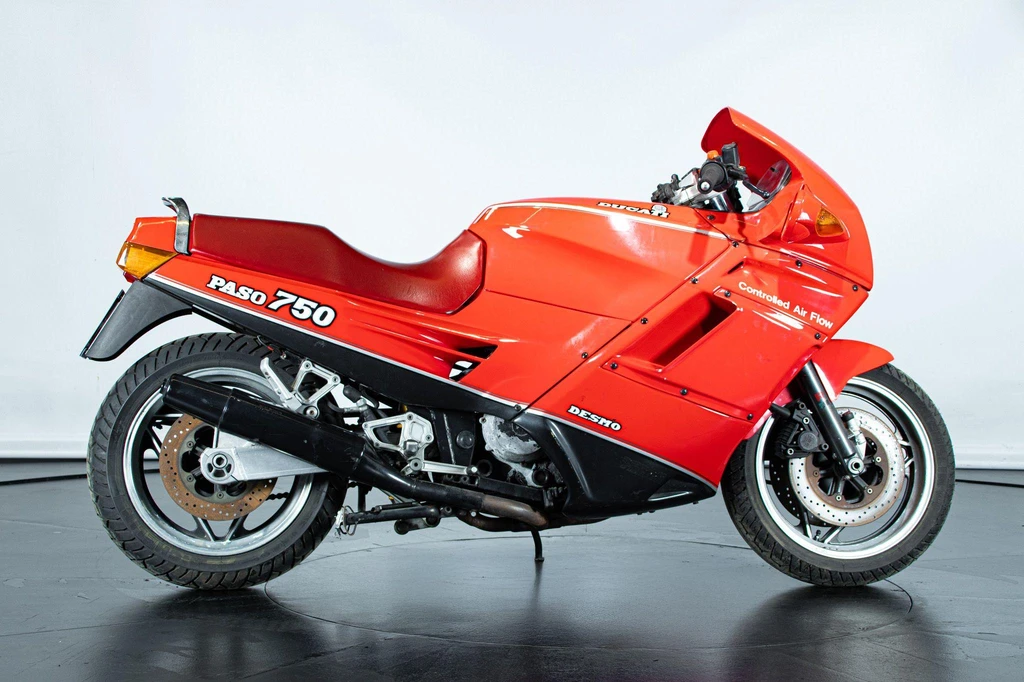 Ducati 750 Paso (1986 - 87)