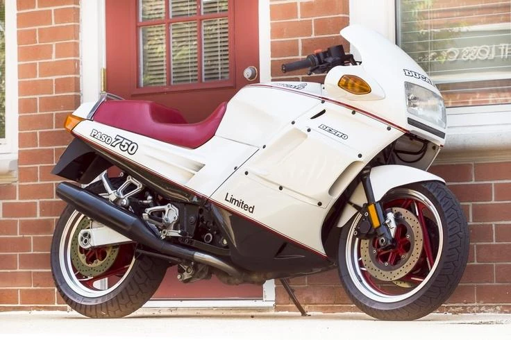 Ducati 750 Paso Limited (1988)