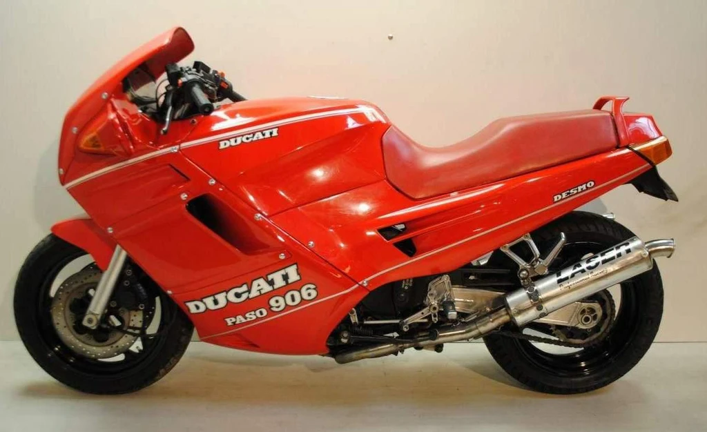 Ducati 906 Paso (1988)