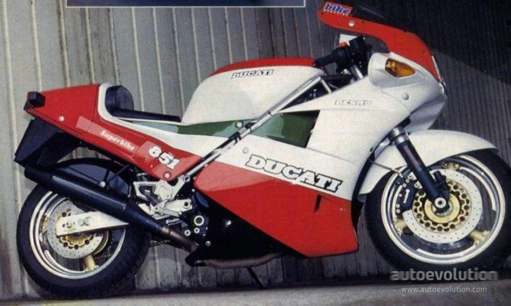 Ducati 851 Strada (1989)