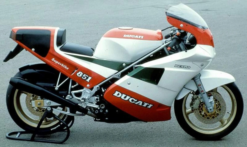Ducati 851 Strada (1989)