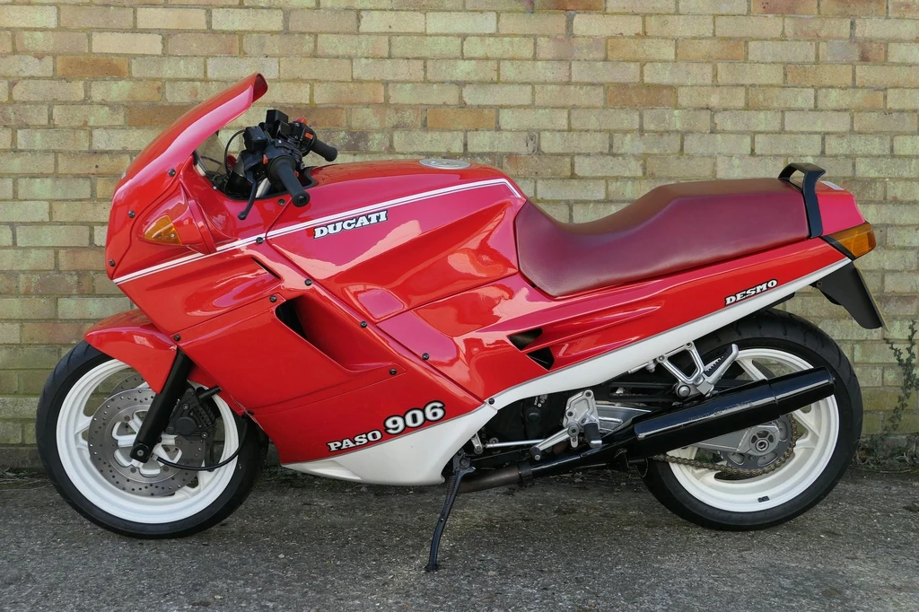 Ducati 906 Paso (1989)