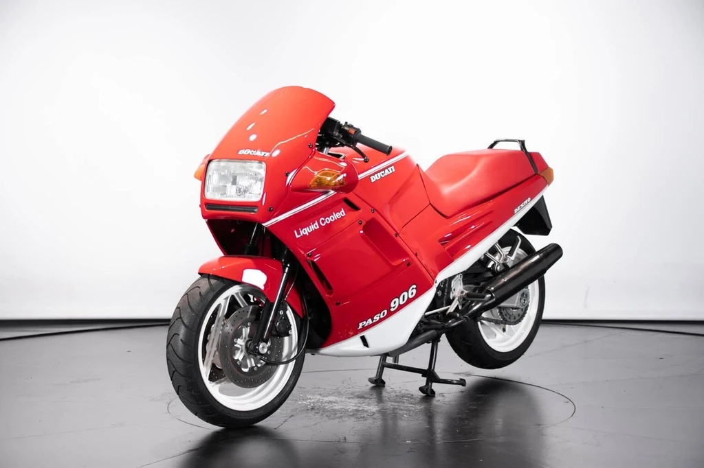 Ducati 906 Paso (1989)
