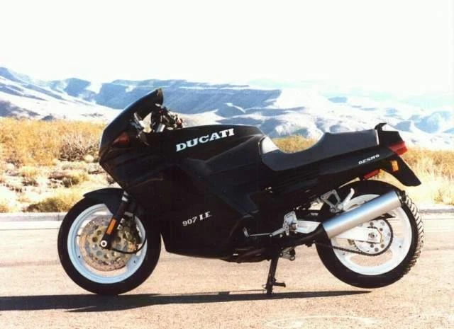 Ducati 907ie (1990)