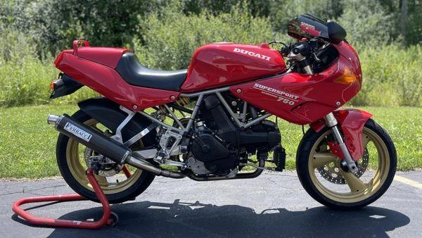 Ducati 750 Supersport (Half fairing) (1992)