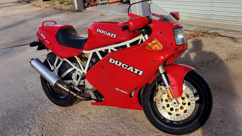 Ducati 900SS (1992)