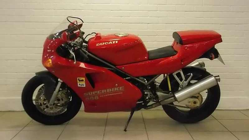 Ducati 888 Strada (1993)