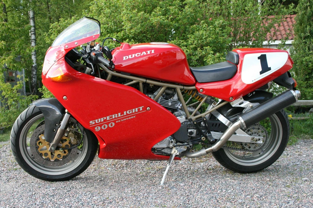 Ducati 900 SL Superlight (1994 - 95)