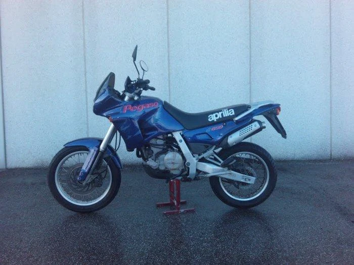 Aprilia Pegaso 650 (1994-96)