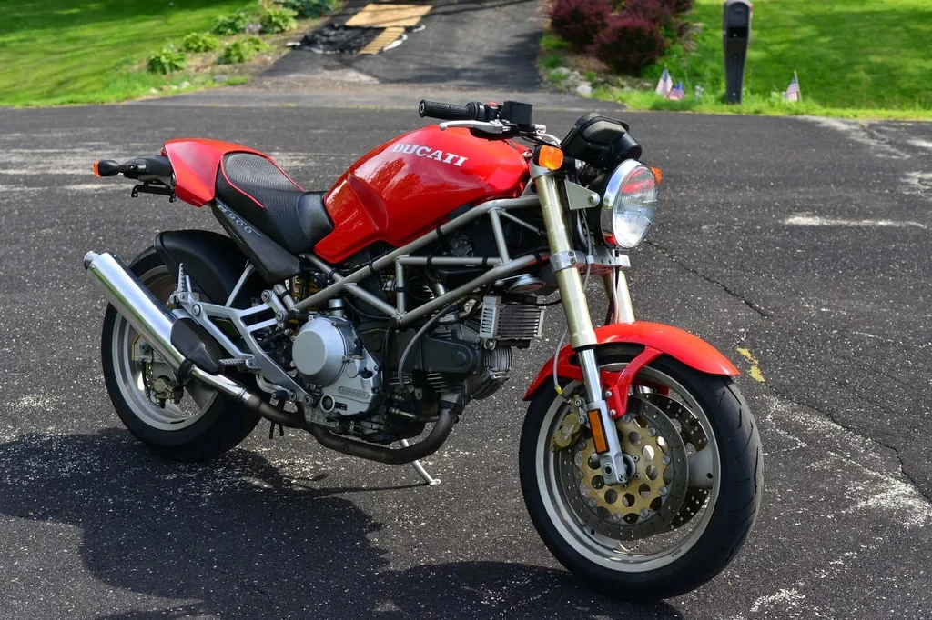 Ducati 900 Monster (1995 - 96)