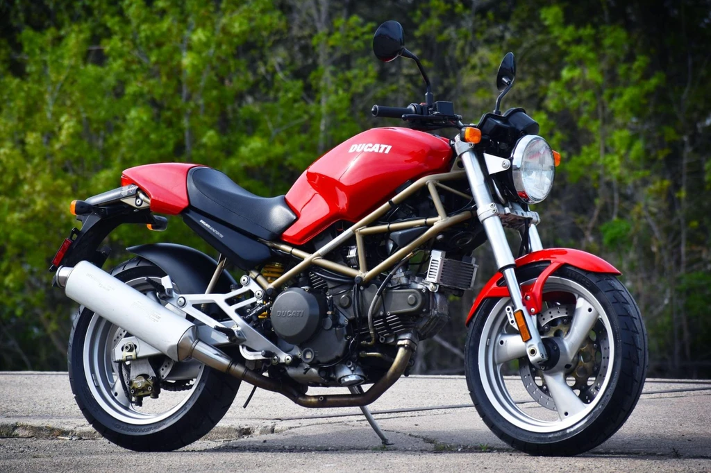 Ducati Monster 750 (1996 - 2001)