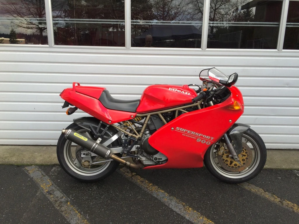 Ducati 900 SS (1996)