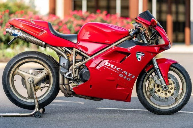 Ducati 916 (1996)