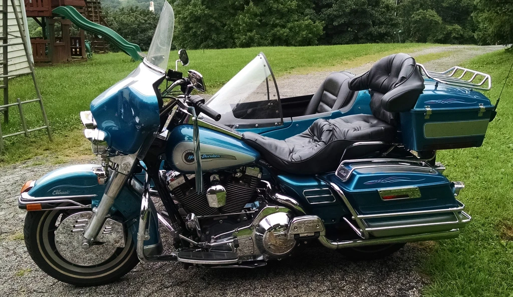 Harley Davidson FLHTC Electra Glide Classic (1994 - 98)