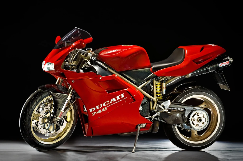 Ducati 748 Biposto (1997 - 98)